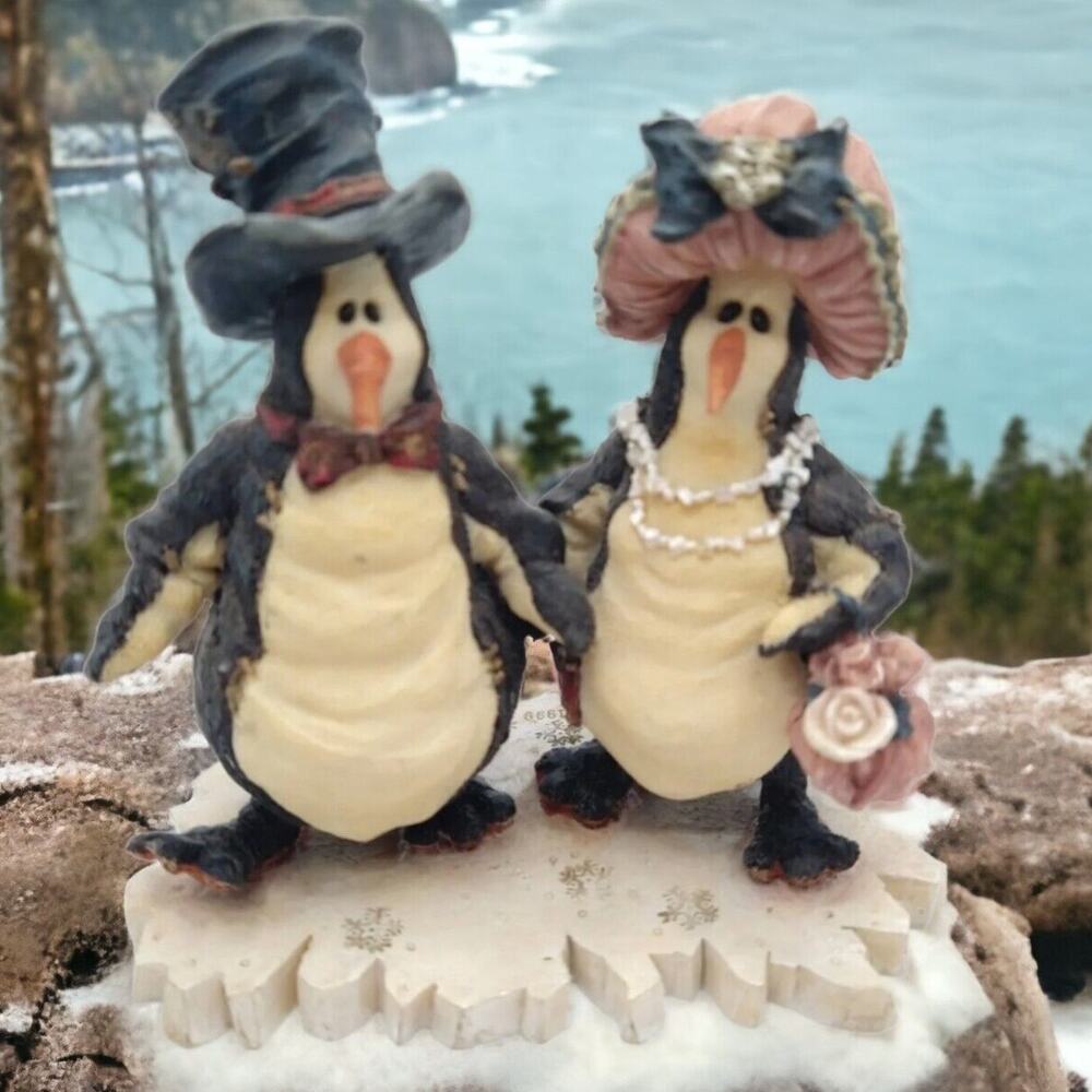 Boyds Bears Wee Folkstone “On the Town” Penguins Figurine 1999 #36800